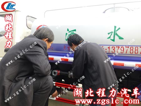 徐師傅教客戶如何操作