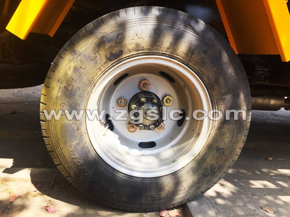 湖北程力東風小多利卡清洗吸污車(國五)