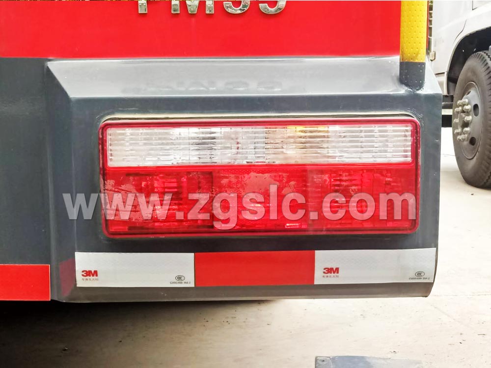 東風大多利卡水罐消防車(國五)