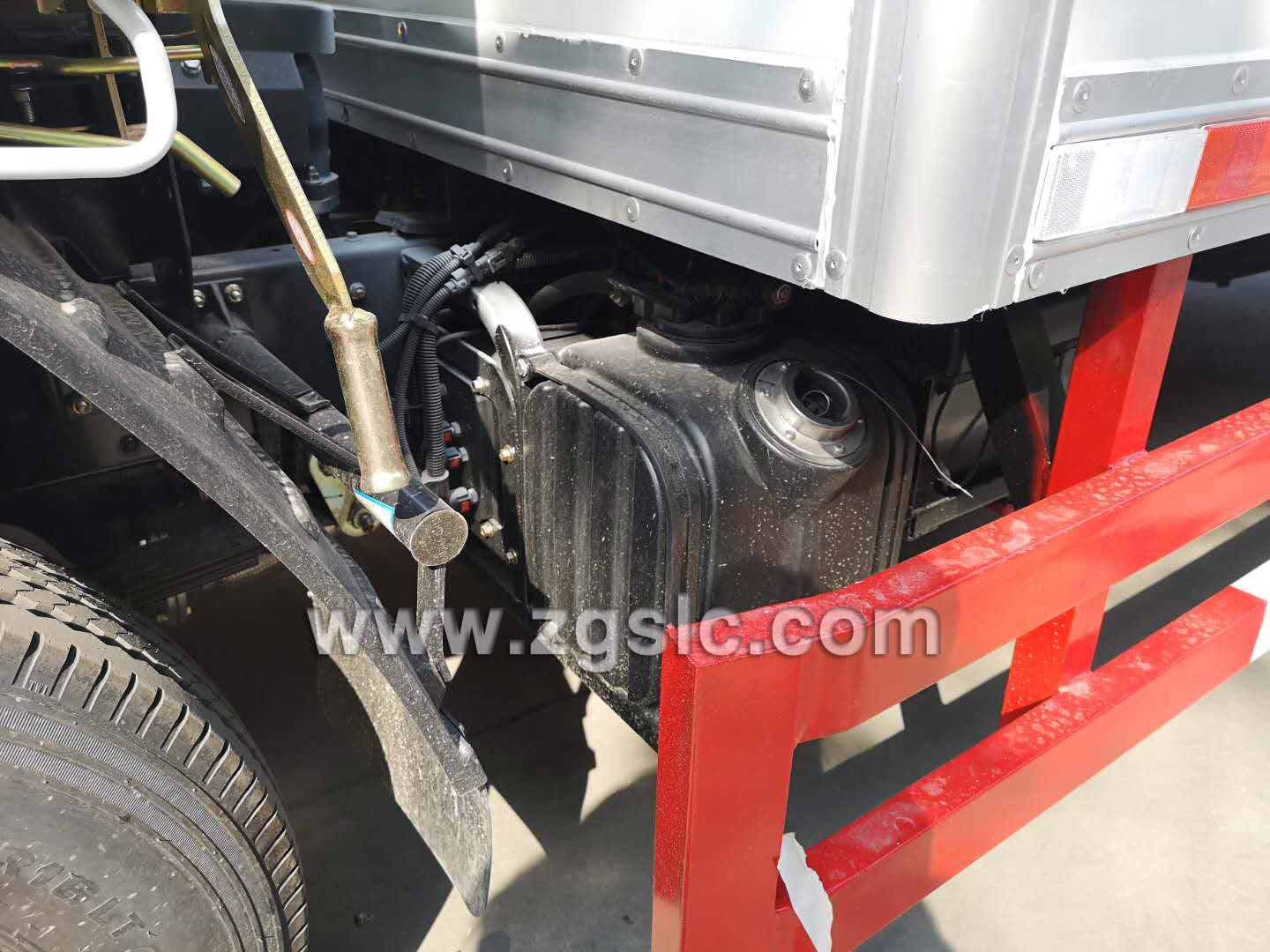 東風(fēng)小多利卡爆破器材運(yùn)輸車(國五)