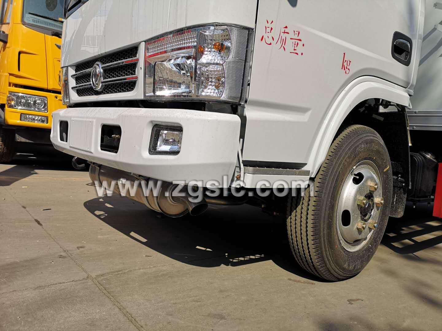 東風(fēng)小多利卡爆破器材運(yùn)輸車(國五)