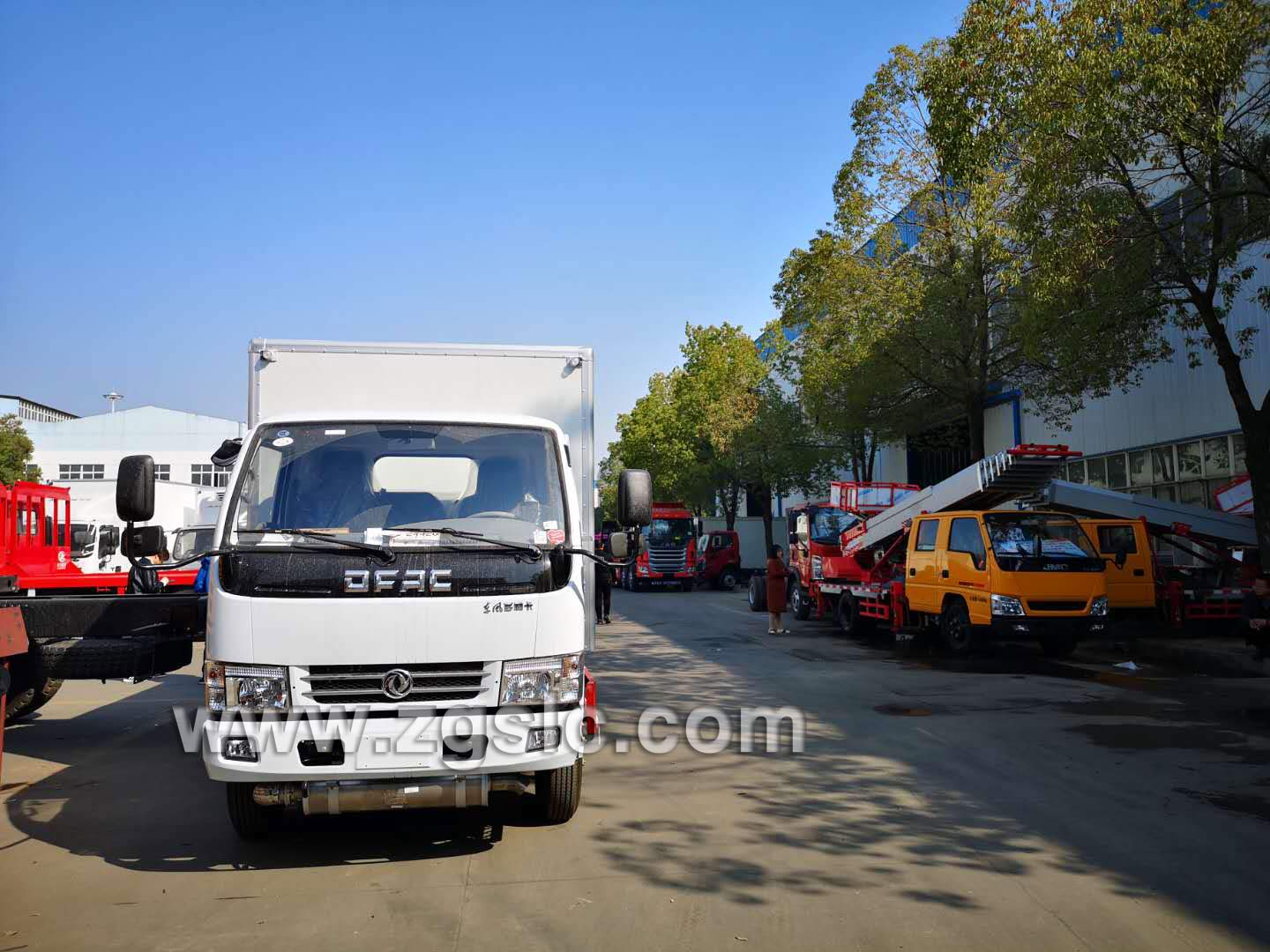 東風(fēng)小多利卡爆破器材運(yùn)輸車(國五)