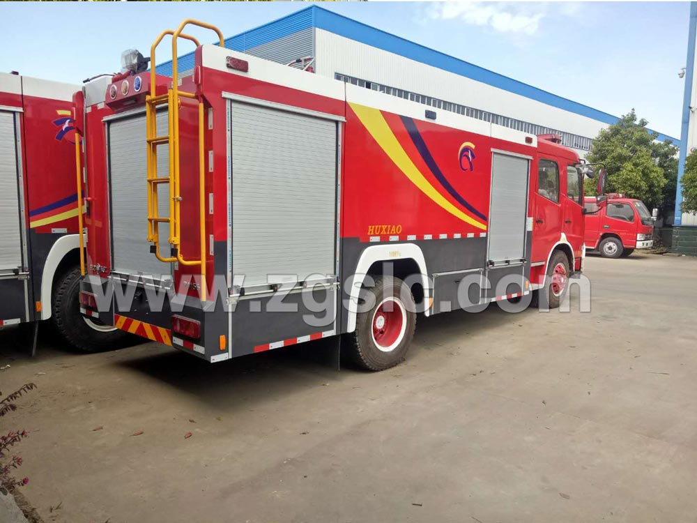 東風天錦雙排水罐消防車(國五)