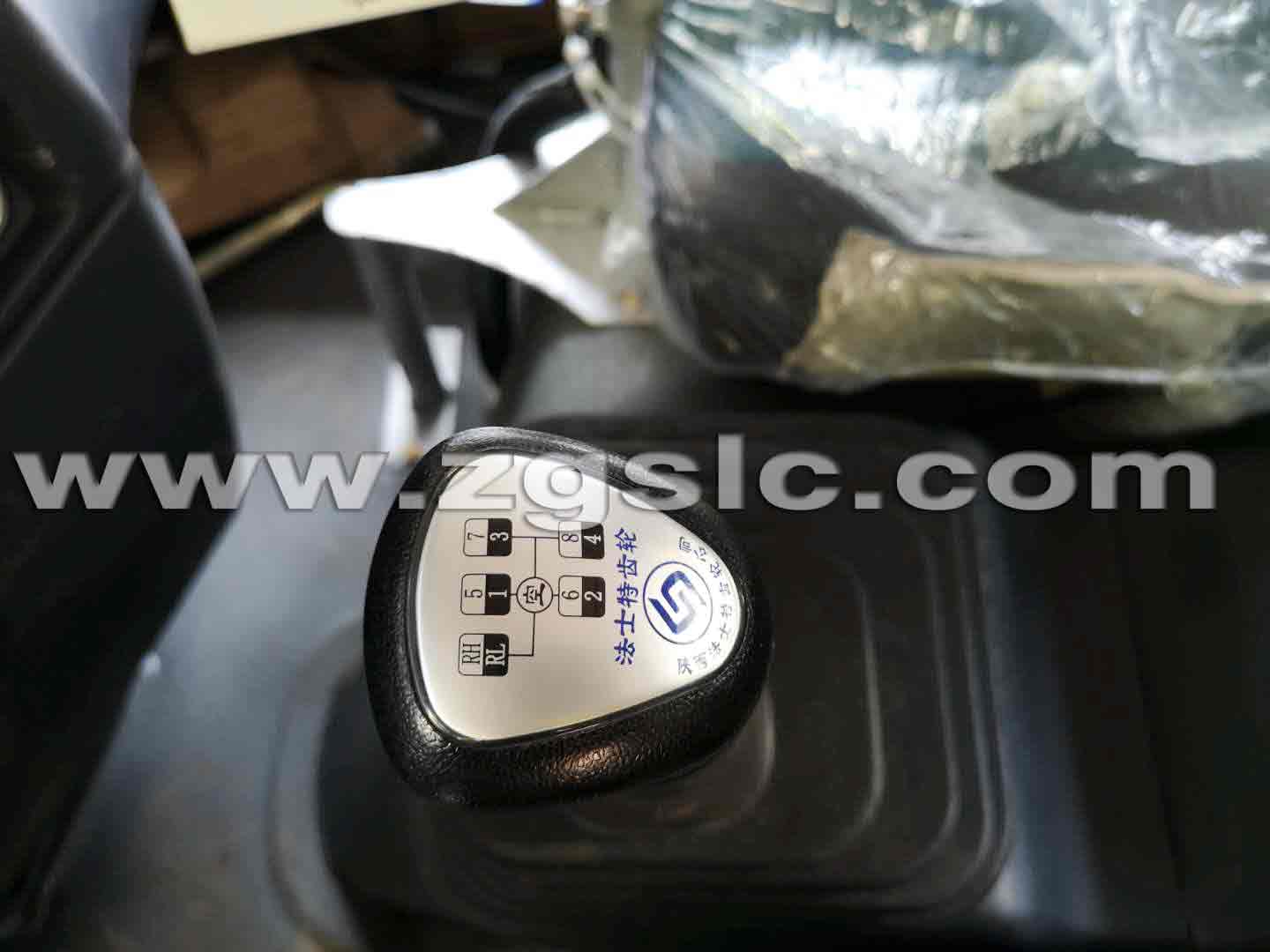 陜汽軒德瀝青灑布車(國五)