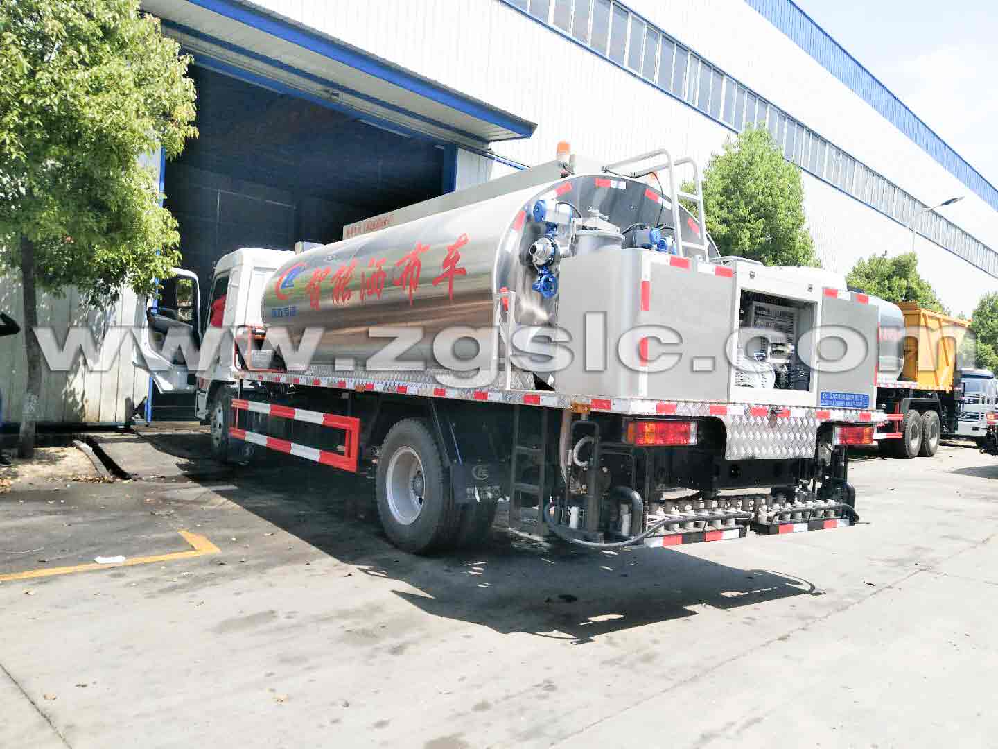 陜汽軒德瀝青灑布車(國五)