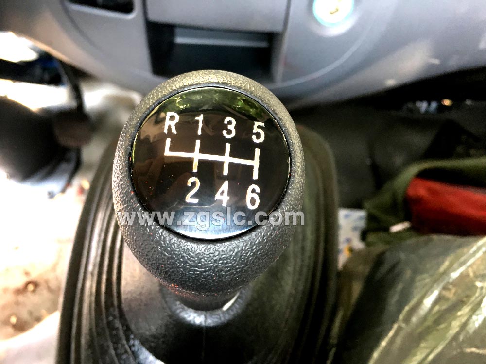 程力東風多利卡黃牌挖機平板運輸車(國五)