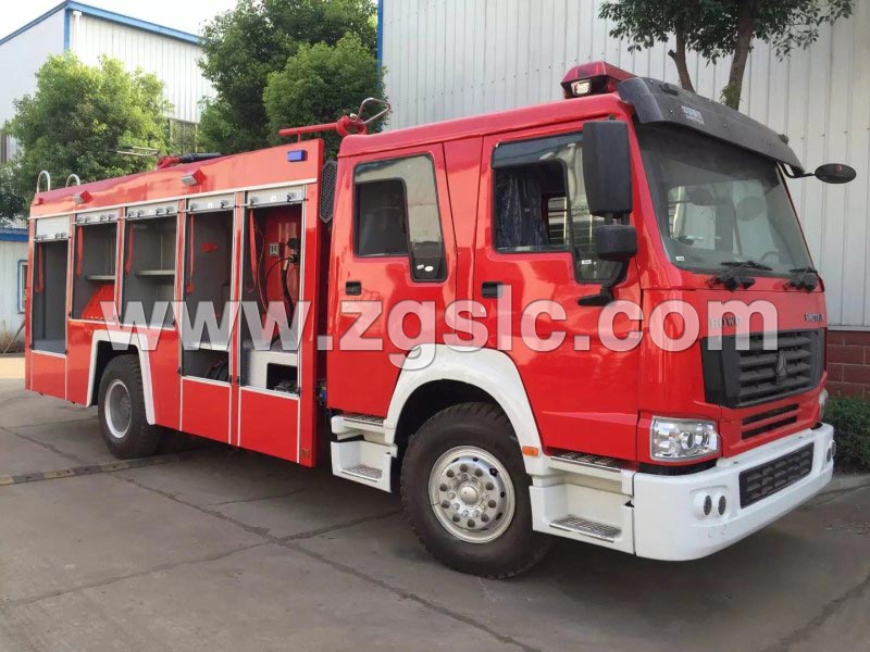 程力集團豪沃干粉消防車(國五)