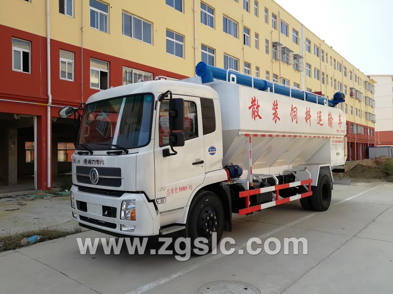 湖北程力集團東風(fēng)天錦散裝飼料運輸車