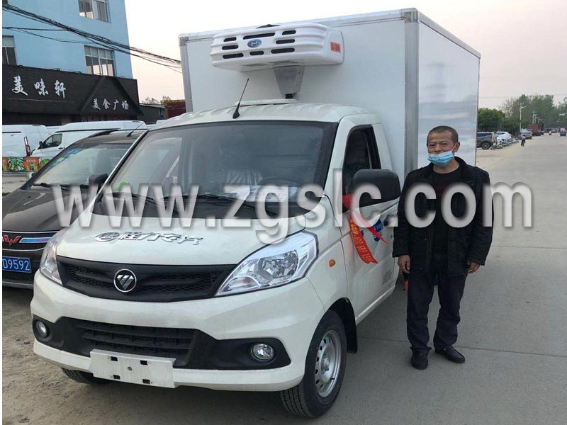 程力專用汽車股份有限公司師傅準備出發，開往客戶所在地